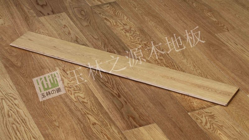 签订代理合同时，合同条款的详细约定至关重要。以下是一些需要特别注意的条款：